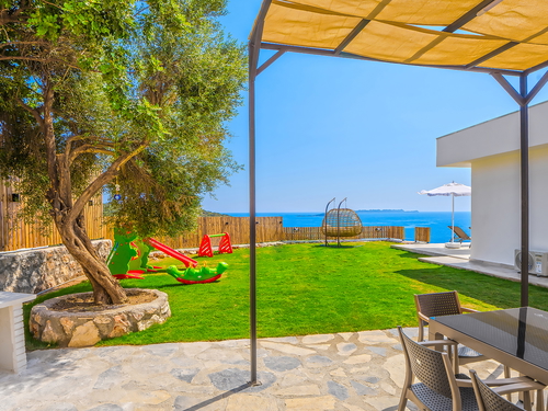  gece  -  Kasım
  | Kaş Yeniköy’de Deniz Manzaralı, Jakuzili Balayı ve Aile Villası – 4 Kişilik Tatil İçin İdeal Seçim